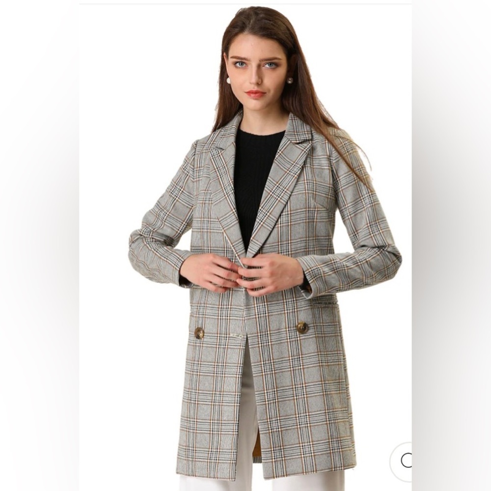 NWT Plaid Light Coat